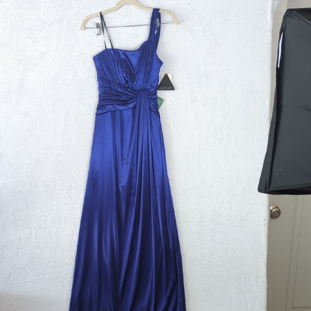 City Triangles Junior's Purple Satin One Strap Formal Prom‎ Dress Size 3